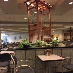 Choices Cafe - Nice seating areas they just need to tend to cleaning of the tables.