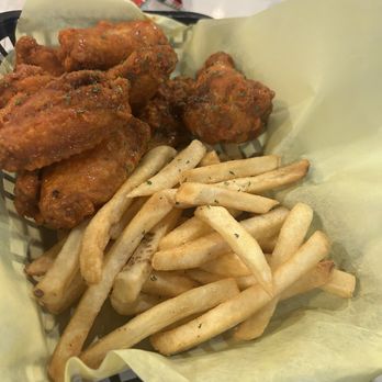 Day & Night Wallstreet Cafe - Wings and fries - Breakfast & Brunch Near Me - Houston, Texas Day & Night Wallstreet Cafe - Wings and fries - Breakfast & Brunch Near Me - Houston, Texas