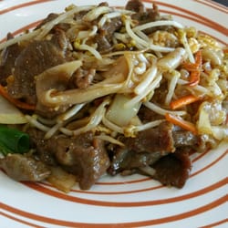 Vietnam Bay Restaurant - Beef kway tiao