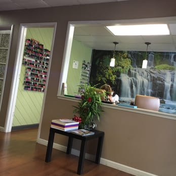 Amazin Nails - Clean, welcoming environment! - Nail Salons Near Me - Redding, California