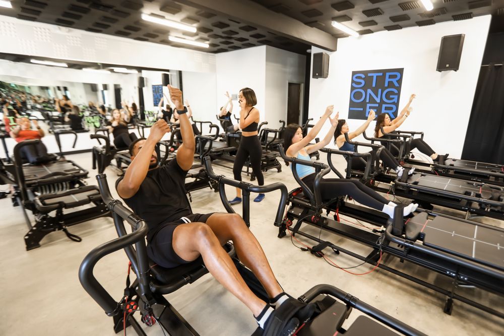 Stronger Fitness Studio Logo