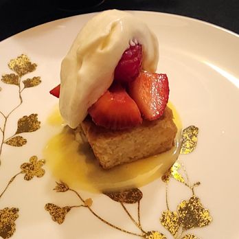 The Richmond - Toasted pound cake with fresh berries - New American Near Me - San Francisco, California
