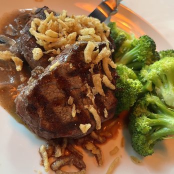 Fiorano - Filet Mignon Medallions - Mediterranean Near Me - Barboursville, Virginia Fiorano - Filet Mignon Medallions - Mediterranean Near Me - Barboursville, Virginia