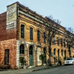 The De Vilbiss Hotel Building - Side view of building