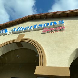 Exterior photo of Albertsons - Tustin, California Exterior photo of Albertsons - Tustin, California