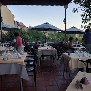 Restaurant Curia Reial - The terrace of the restaurant - Restaurants Near Me - Besalu, GI Restaurant Curia Reial - The terrace of the restaurant - Restaurants Near Me - Besalu, GI