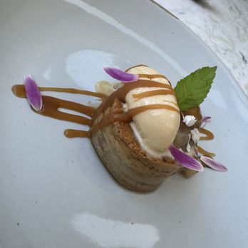 The Veranda - Dessert - Cocktail Bars Near Me - Bar Harbor, Maine