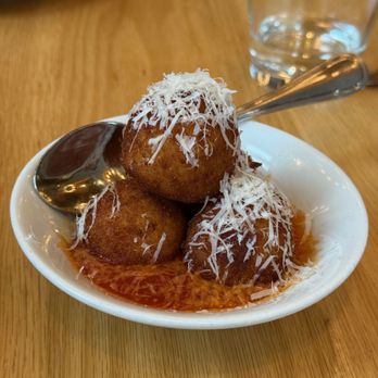 Mida - Italian Near Me - Newton, Massachusetts
