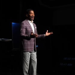 Eagles Nest Church - Pastor Lee Jenkins of Eagles Nest Church