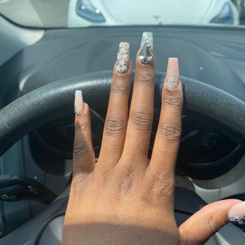 Zen Nail Bar - My nails freshly done - Nail Salons Near Me - Riverside, California