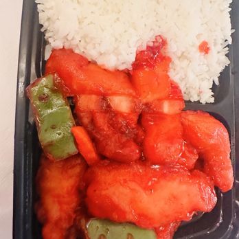 Lucky Dumpling House - Sweet and Sour chicken combo.  My old lady said it was very delicious and the remainder of going back there was forgotten - Chinese Near Me - Sacramento, California