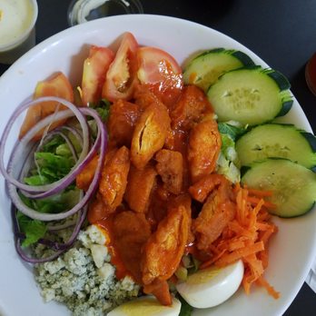 Mom's Diner - Buffalo chicken salad, taste like they make their own buffalo sauce!!! - Diners Near Me - Pahrump, Nevada