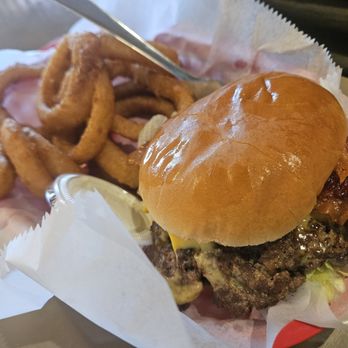 Cagle’s Diner - Bacon cheeseburger with onion rings - Burgers Near Me - Seagrove, North Carolina
