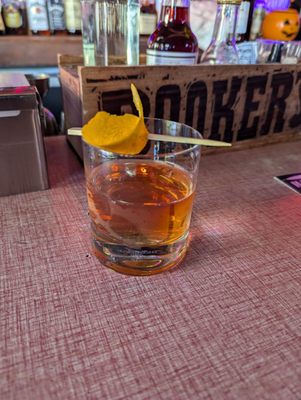 Central Park Bar by null
