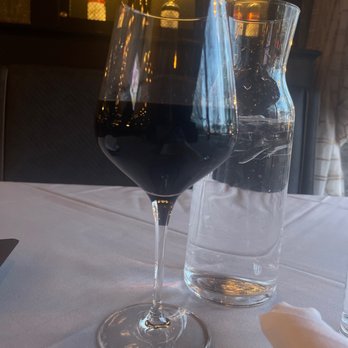 Ruth's Chris Steak House - Cabernet - Steakhouses Near Me - Jersey City, New Jersey