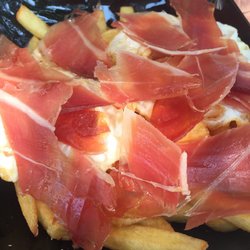 El Lazarillo - Huevos estrellados con jamón y patatas