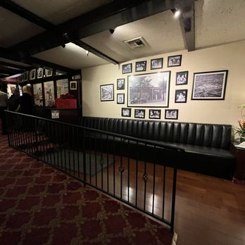 Burbank Smokehouse - Steakhouses Near Me - Burbank, California Burbank Smokehouse - Steakhouses Near Me - Burbank, California