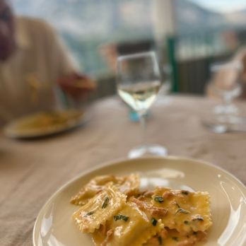 Gerry's Pub - Ravioli is delicious - Pubs Near Me - Amalfi, SA Gerry's Pub - Ravioli is delicious - Pubs Near Me - Amalfi, SA