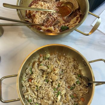 Big Hey Hot Pot - Fried Rice with Chicken Hot Pot Ramen - Szechuan Near Me - Portland, Oregon