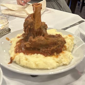 KT's Pizza - Osso Busco on a bed of garlic mashed potatoes - Pizza Near Me - Jacksonville, Florida