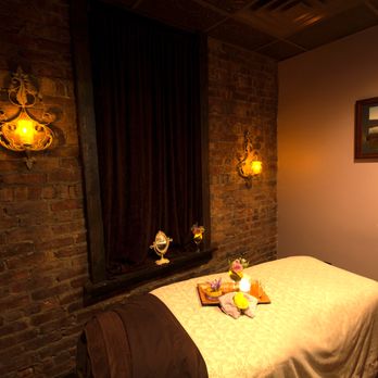 The Green Spa & Wellness Center - Treatment Room with Candles - Day Spas Near Me - Brooklyn, New York The Green Spa & Wellness Center - Treatment Room with Candles - Day Spas Near Me - Brooklyn, New York