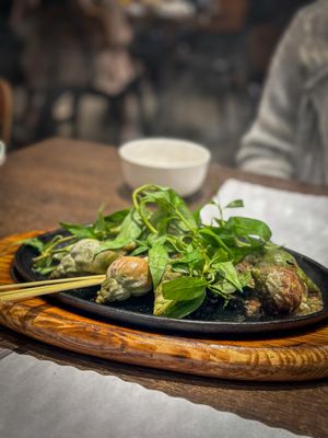 Oc & Lau Restaurant by null