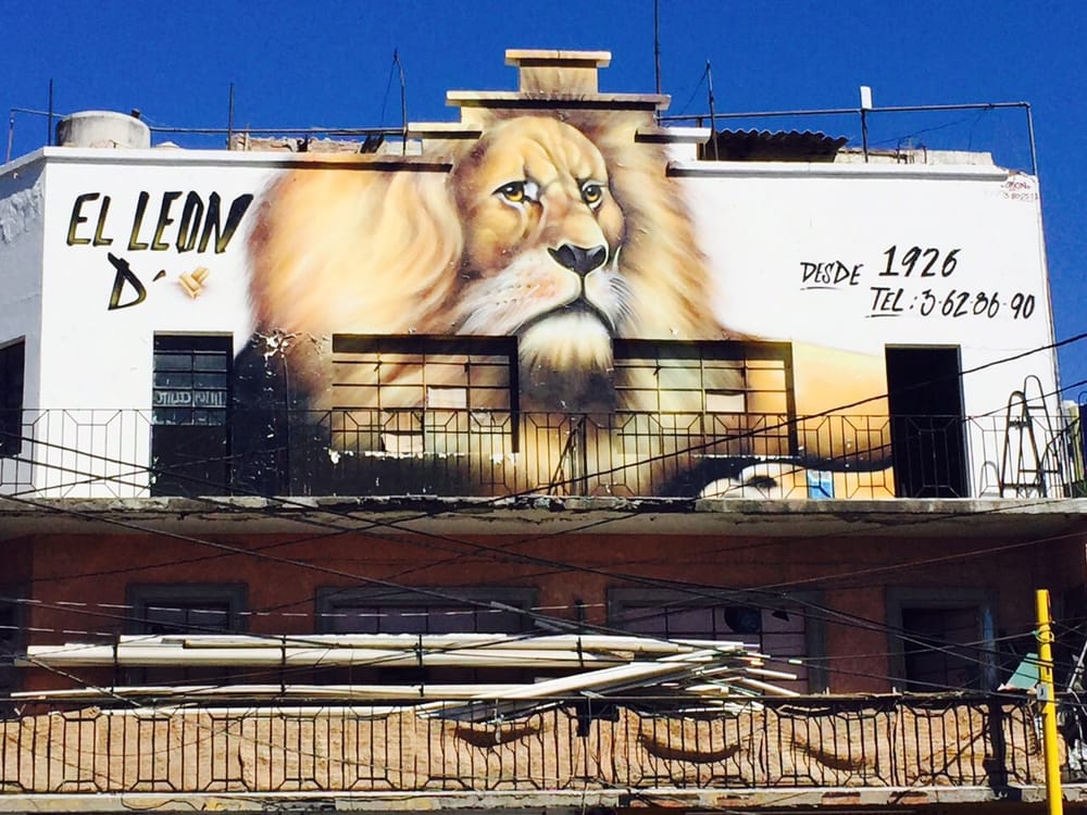 EL LEON DE BRONCE Av. B. Dominguez Pte 348, León, Guanajuato, Mexico