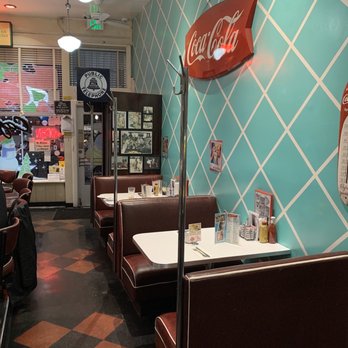 Cafe 50's - Diners Near Me - Los Angeles, California