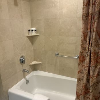 Hotel Monteleone - Bathroom - Hotels Near Me - New Orleans, Louisiana