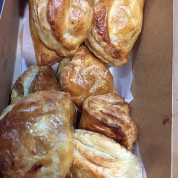 Le Croissant - Chicken pare chaud - Bakeries Near Me - San Jose, California Le Croissant - Chicken pare chaud - Bakeries Near Me - San Jose, California