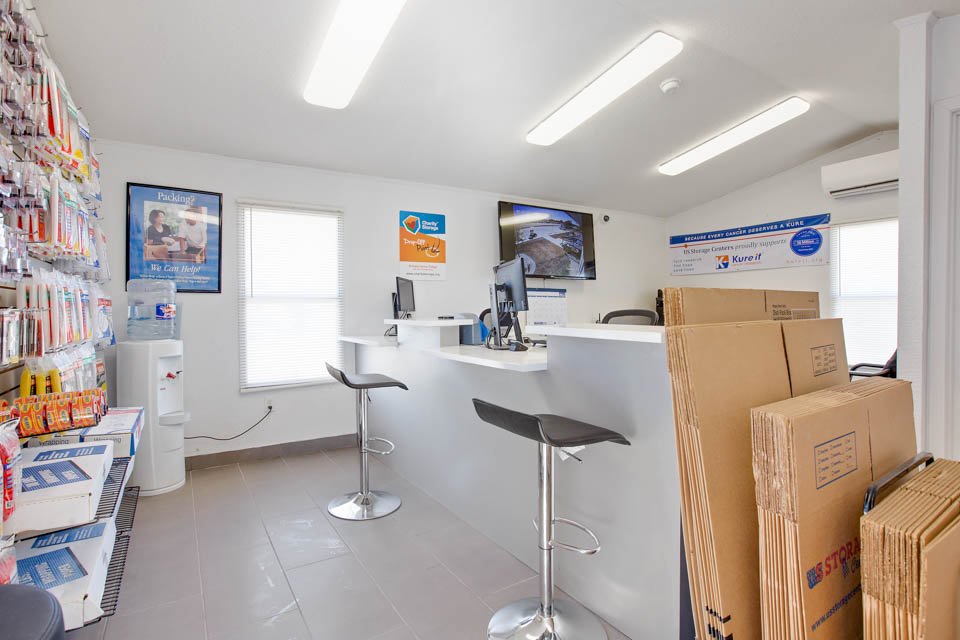 US STORAGE CENTERS Updated June 2024 18 Photos 7645 Grissom Rd