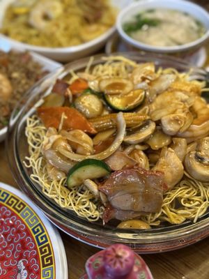 Qianlong Chinese Cuisine Restaurant by null