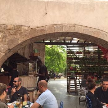 Espai Mescladis - Patio area. - Public Services & Government Near Me - Barcelona, B