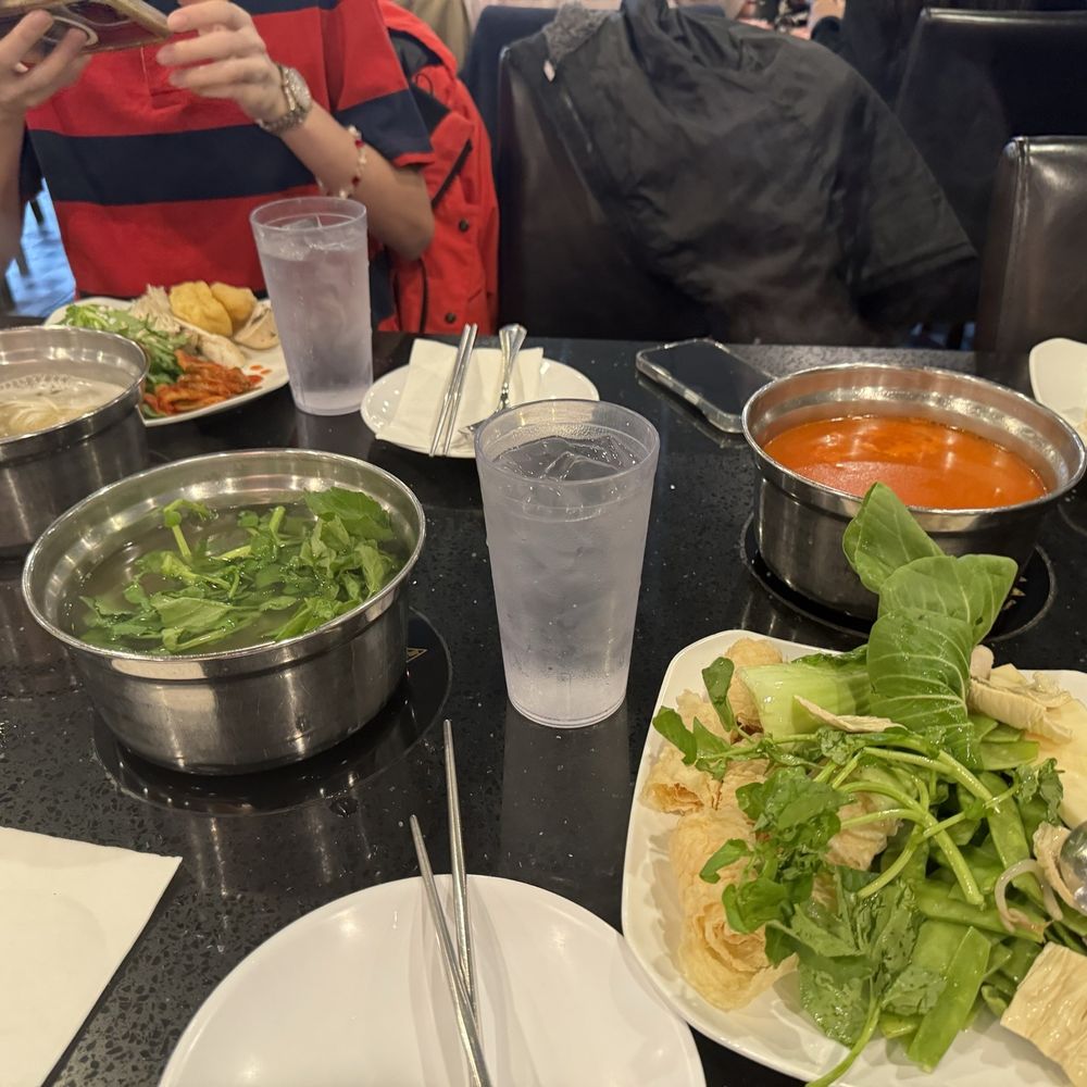 ShabuRo - Vegetarian Broth - Hot Pot Near Me - Palisades Park, New Jersey ShabuRo - Vegetarian Broth - Hot Pot Near Me - Palisades Park, New Jersey