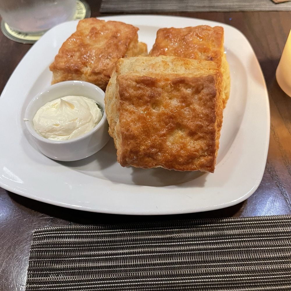 Gunther & Co - Biscuits - Seafood Near Me - Baltimore, Maryland