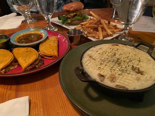 Sutton's Bar by null