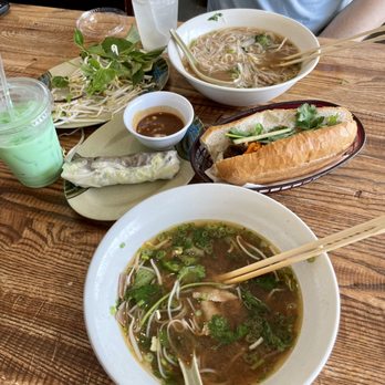 Pho Saigon - #4 beef spring roll #12 phó tái Chín #85 Da chanh #88 sua Dau Nanh & vietnamese sandwich (pork) - Vietnamese Near Me - Pearland, Texas
