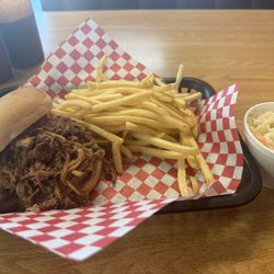 Mulligan's BBQ - Pulled pork combo without drink : two sides-coleslaw and fries