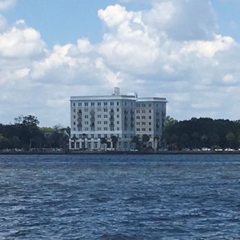 Charleston Sail Harbor Tours - Boat Charters Near Me - Charleston, South Carolina Charleston Sail Harbor Tours - Boat Charters Near Me - Charleston, South Carolina