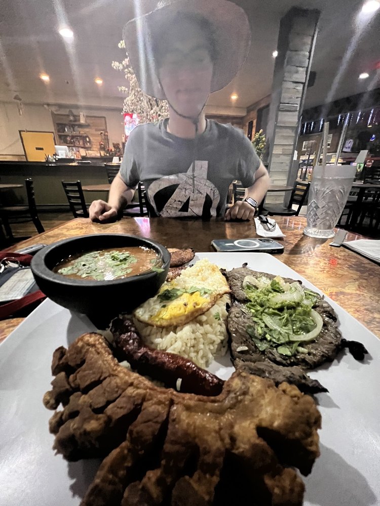 Food from La Casita Del Sabor II