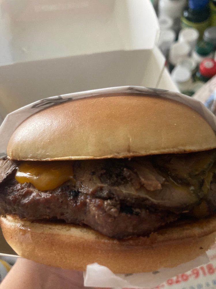 CARL’S JR Updated August 2024 44 Photos & 91 Reviews 2400 S Azusa