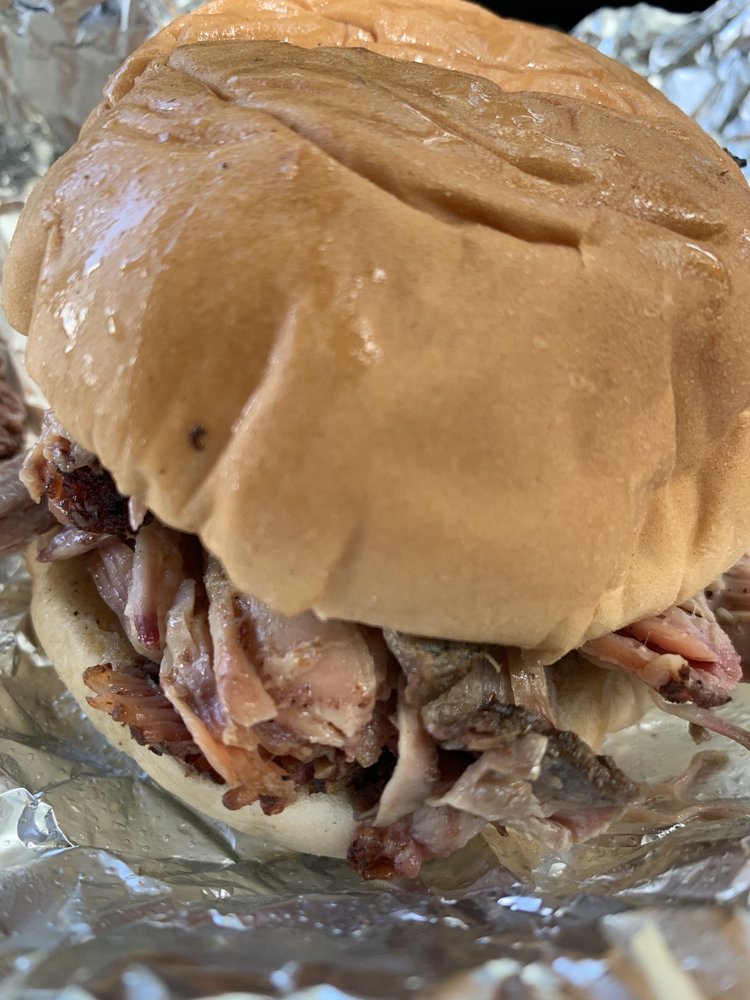 MAHONS REAL BBQ 11750 County Rd 561, Clermont, Florida Barbeque