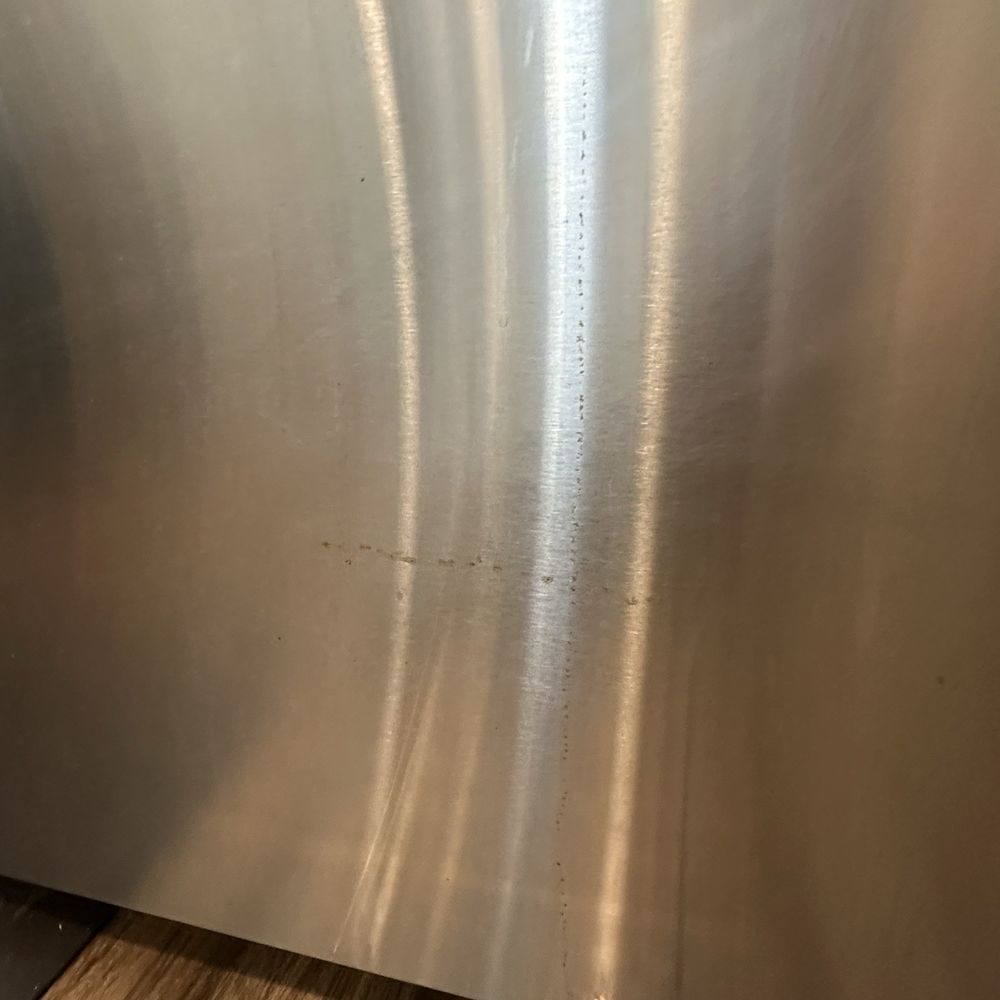 Socal Cleaner - Stainless steel surface left unclean - Home Cleaning Near Me Socal Cleaner - Stainless steel surface left unclean - Home Cleaning Near Me