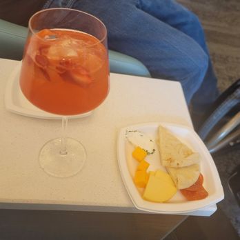 Delta Sky Club - Airport Lounges Near Me - Miami, Florida