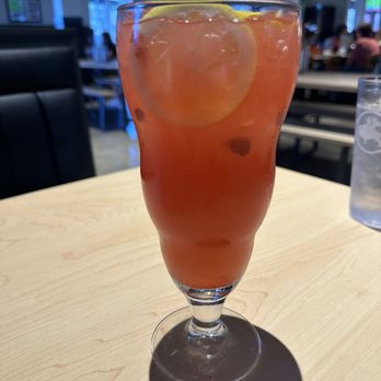 Buffalo Wild Wings - Strawberry lemonade - Chicken Wings Near Me - Tuscaloosa, Alabama