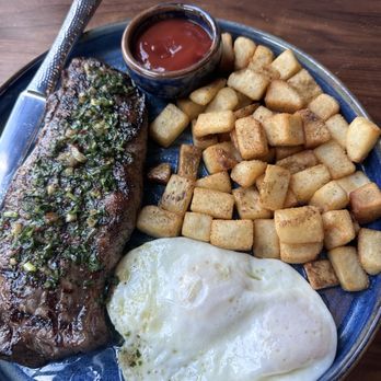 City Cellars HTX - HRW Brunch Steak and Eggs - New American Near Me - Houston, Texas