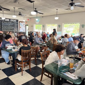 Metro Diner - Not an empty seat in the house - and many picking take-home meals-like ME!! - Breakfast & Brunch Near Me - Jacksonville Beach, Florida
