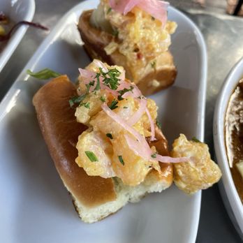 Harbour Oyster + Bar - Happy hour shrimp po boys, reminiscent of dim sum shrimp toast! - Cocktail Bars Near Me - Vancouver, British Columbia Harbour Oyster + Bar - Happy hour shrimp po boys, reminiscent of dim sum shrimp toast! - Cocktail Bars Near Me - Vancouver, British Columbia