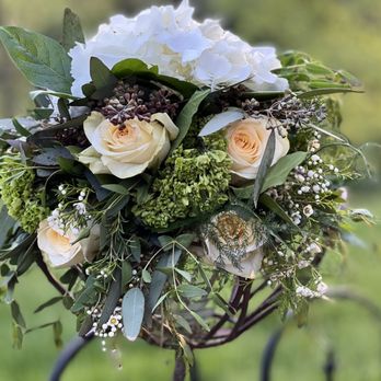 Poppies Bloom Bar - Florists Near Me