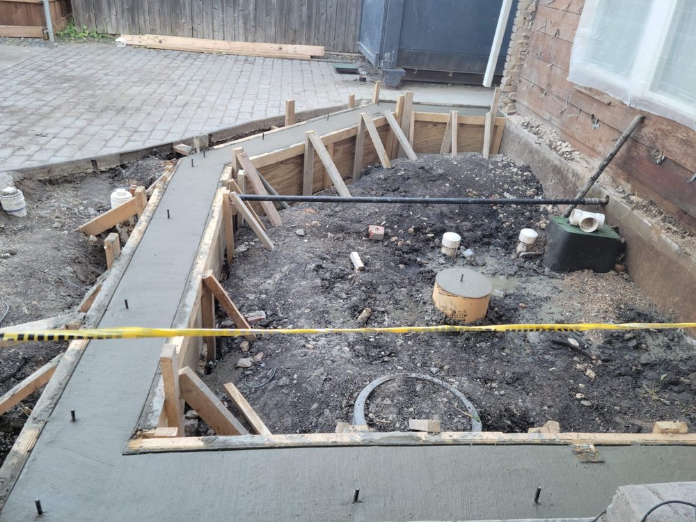 Slide of Rios Contracting